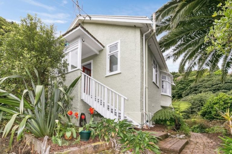 Photo of property in 79 Ngaio Gorge Road, Ngaio, Wellington, 6035
