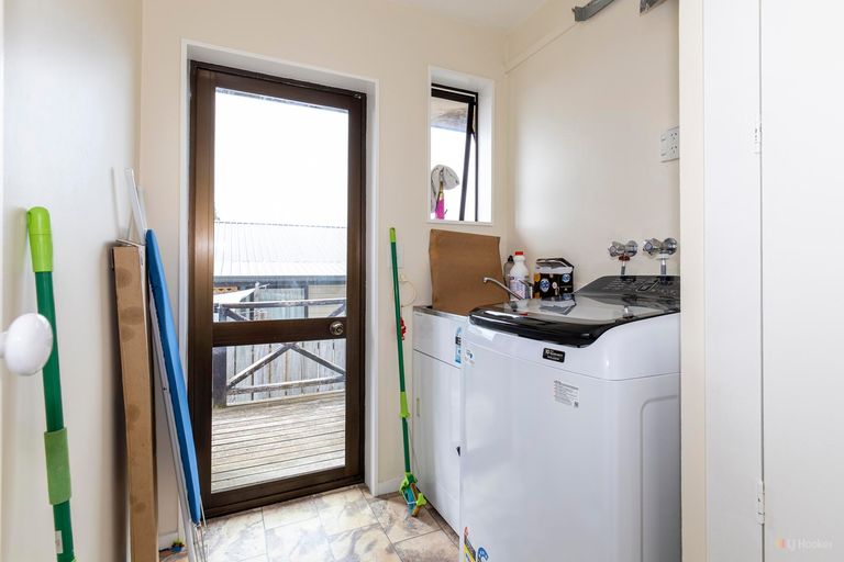 Photo of property in 6 Ellesmere Place, Oceanview, Timaru, 7910