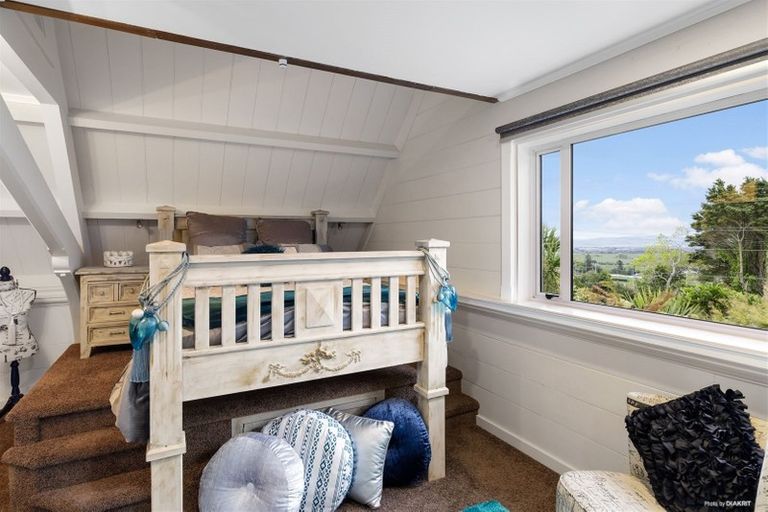 Photo of property in 53 Paparata Road, Bombay, 2675