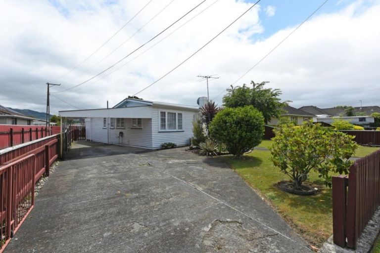 Photo of property in 9 Lane Street, Wallaceville, Upper Hutt, 5018