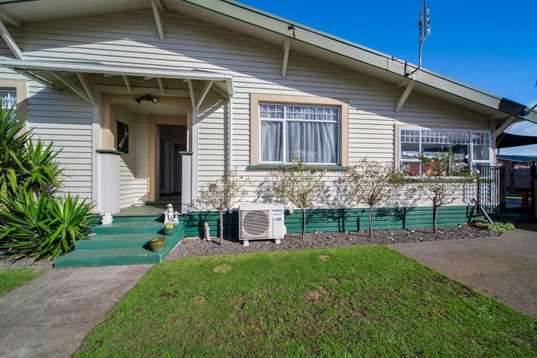 Photo of property in 29 Douglas Street, Hawera, 4610