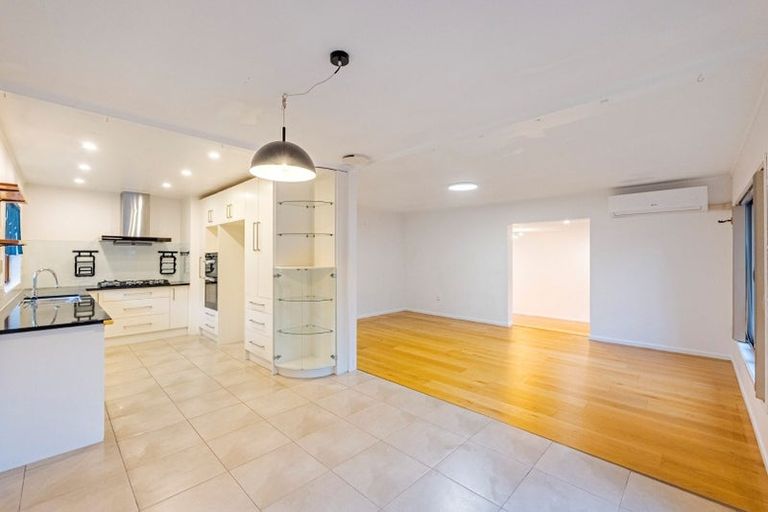 Photo of property in 79 Stapleford Crescent, Browns Bay, Auckland, 0630