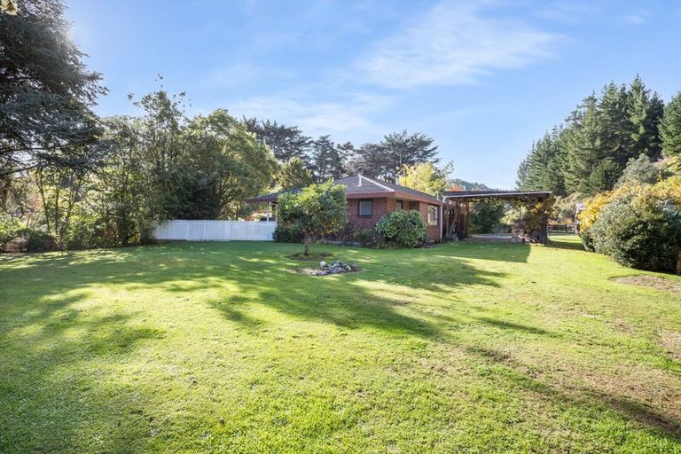 Photo of property in 26 Ngatiawa Road, Reikorangi, Waikanae, 5391