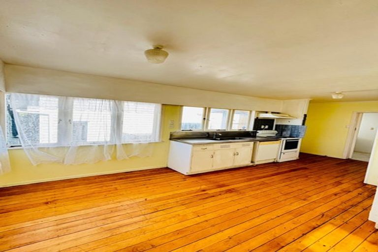 Photo of property in 47 Mckean Avenue, Manurewa, Auckland, 2102