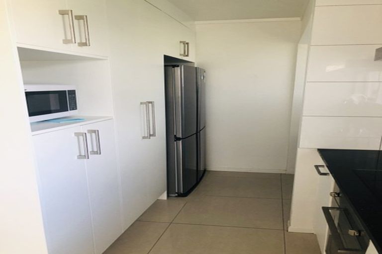 Photo of property in 11 Velma Road, Hillcrest, Auckland, 0627