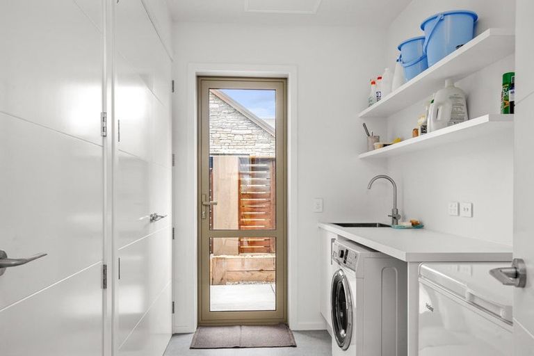 Photo of property in 37 Larch Crescent, Alexandra, 9320