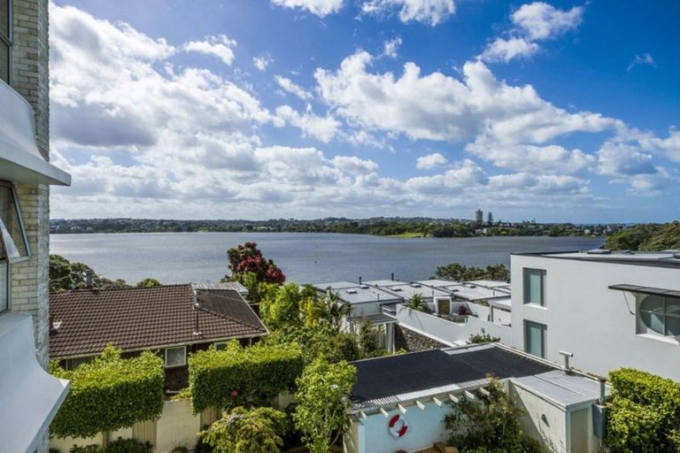 Photo of property in 2b/6 The Promenade, Takapuna, Auckland, 0622