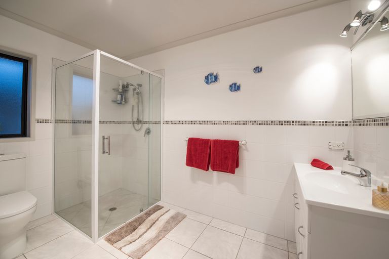 Photo of property in 31 Tomika Crescent, Papamoa Beach, Papamoa, 3118