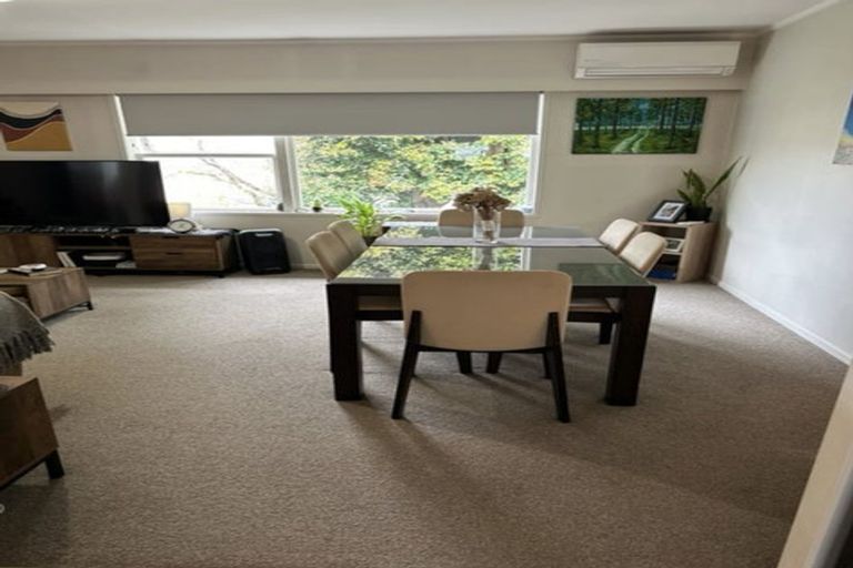 Photo of property in 2/10 Marsden Avenue, Mount Eden, Auckland, 1024