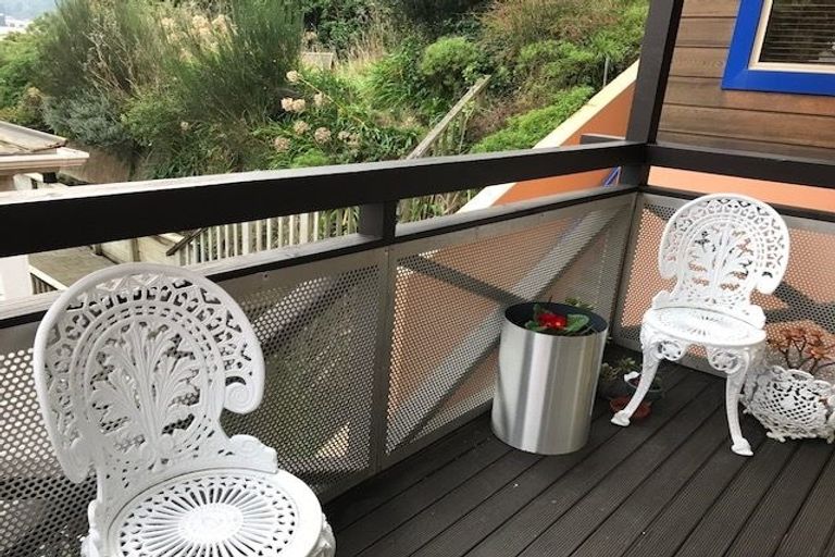 Photo of property in 83b Majoribanks Street, Mount Victoria, Wellington, 6011