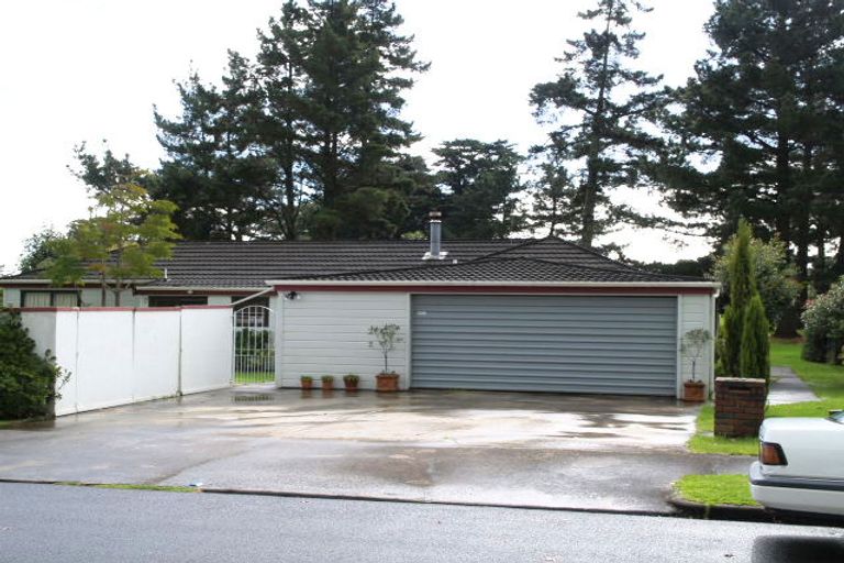Photo of property in 10 Seneca Court, Golflands, Auckland, 2013