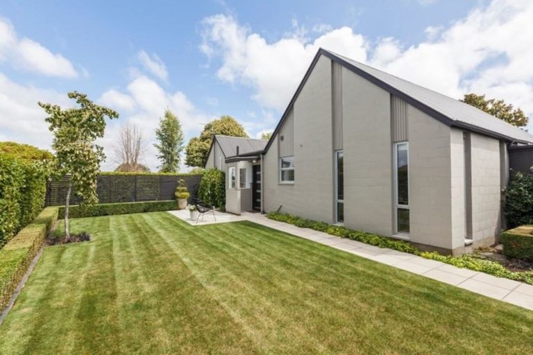 Photo of property in 121 Condell Avenue, Papanui, Christchurch, 8053