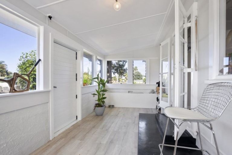 Photo of property in 31 Athenree Road, Athenree, Katikati, 3177