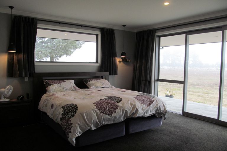 Photo of property in 390a Letts Gully Road, Letts Gully, Alexandra, 9393