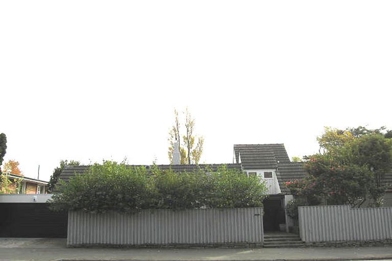 Photo of property in 211 Ilam Road, Ilam, Christchurch, 8041