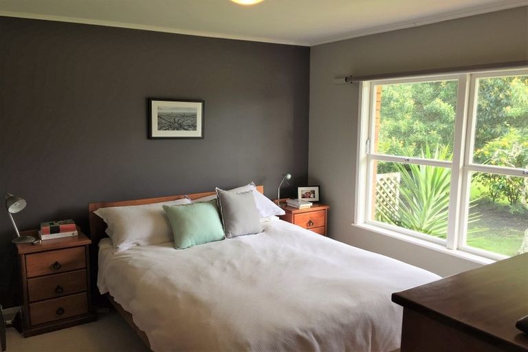 Photo of property in 2/41 Northumberland Avenue, Belmont, Auckland, 0622