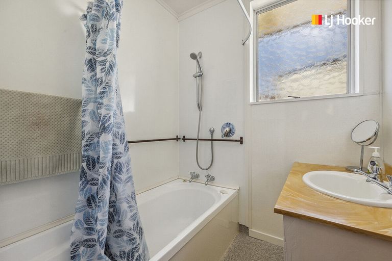 Photo of property in 38 Eastbourne Street, Caversham, Dunedin, 9012