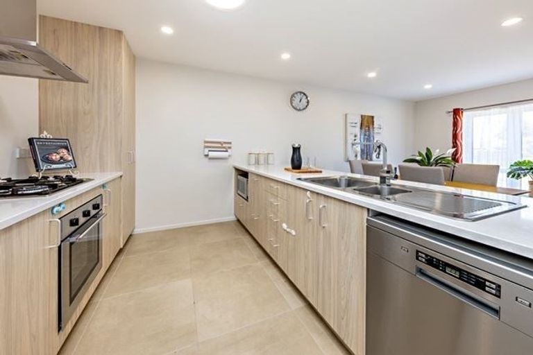 Photo of property in 9 Tribute Loop, Takanini, 2112