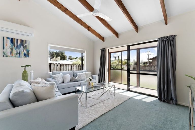 Photo of property in 3/388a West Coast Road, Glen Eden, Auckland, 0602