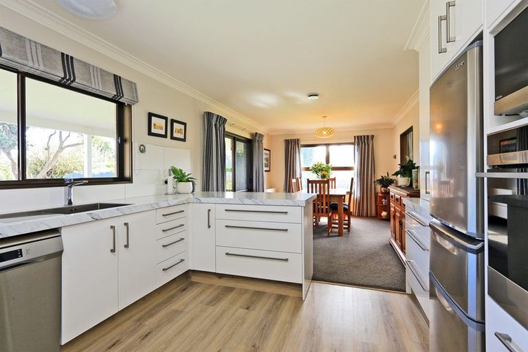 Photo of property in 55 Ferry Road, Clive, 4102