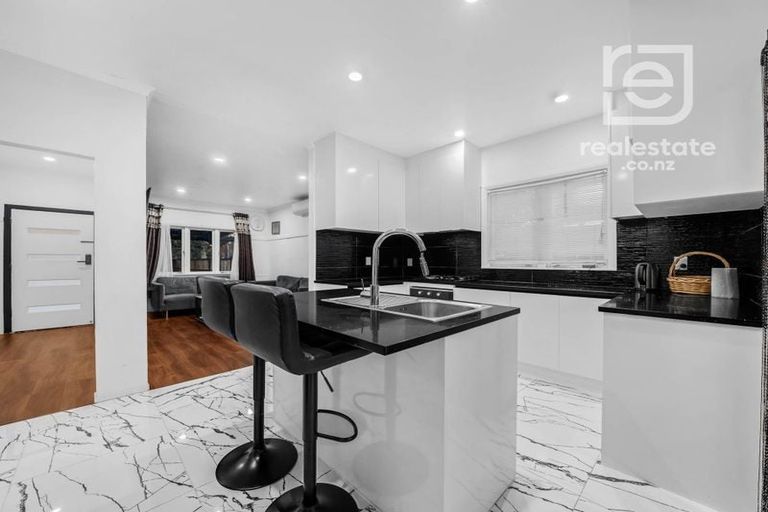 Photo of property in 1/108 Porchester Road, Papakura, 2110