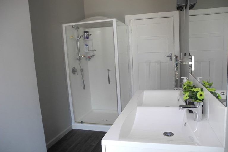 Photo of property in 30 Parsonage Road, Waimate, 7924