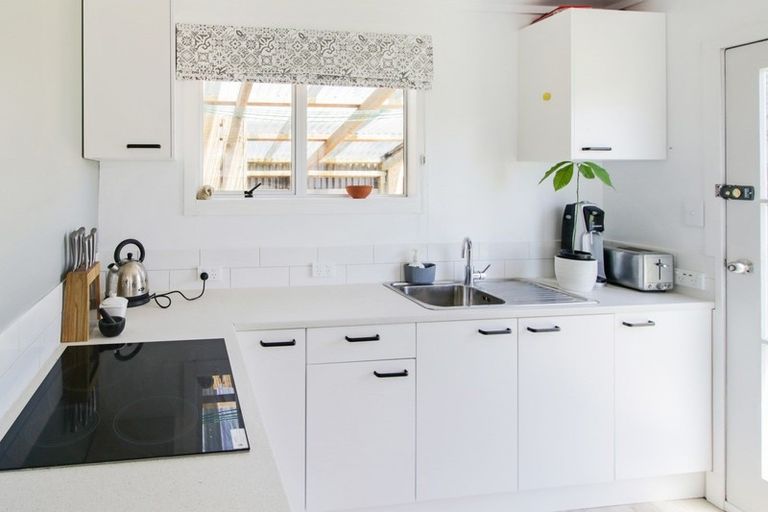 Photo of property in 16 Linklater Avenue, Foxton Beach, Foxton, 4815