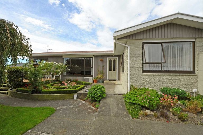 Photo of property in 3 Eastling Street, Bishopdale, Christchurch, 8053