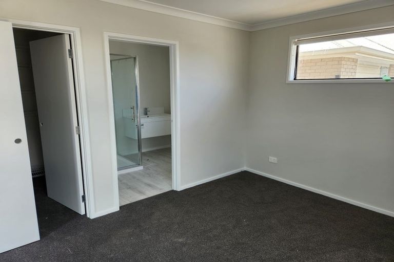 Photo of property in 5 Tractor Way, Papamoa, 3118