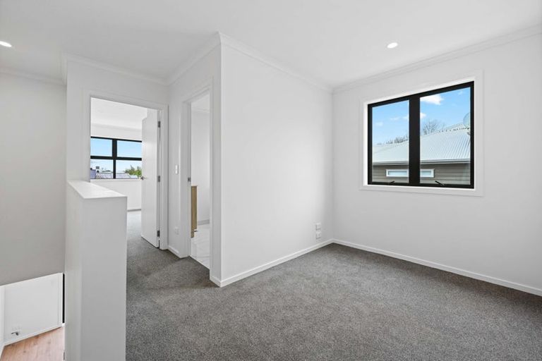 Photo of property in 2/26 Hunter Street, Hamilton Lake, Hamilton, 3204