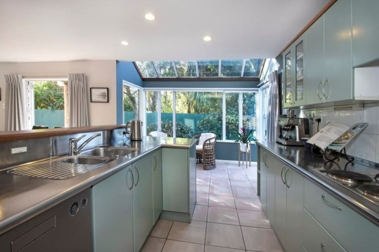 Photo of property in 20 Cashmere Road, Cashmere, Christchurch, 8022