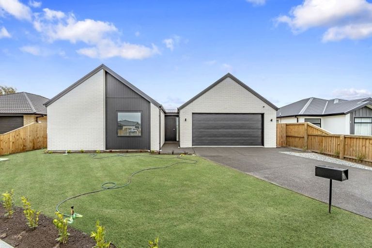 Photo of property in 2 Half Pint Lane, Halswell, Christchurch, 8025