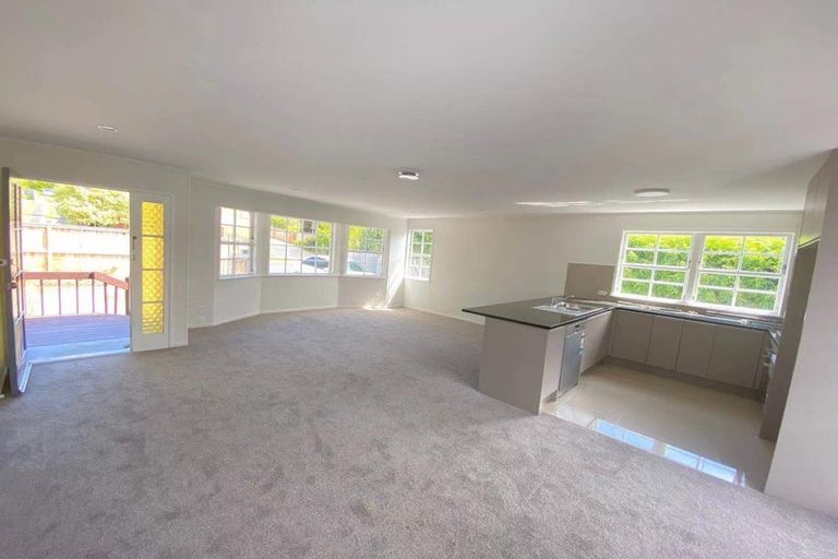 Photo of property in 51 Awaruku Road, Torbay, Auckland, 0630