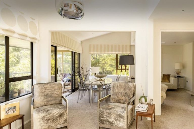 Photo of property in 136 Cheviot Road, Lowry Bay, Lower Hutt, 5013