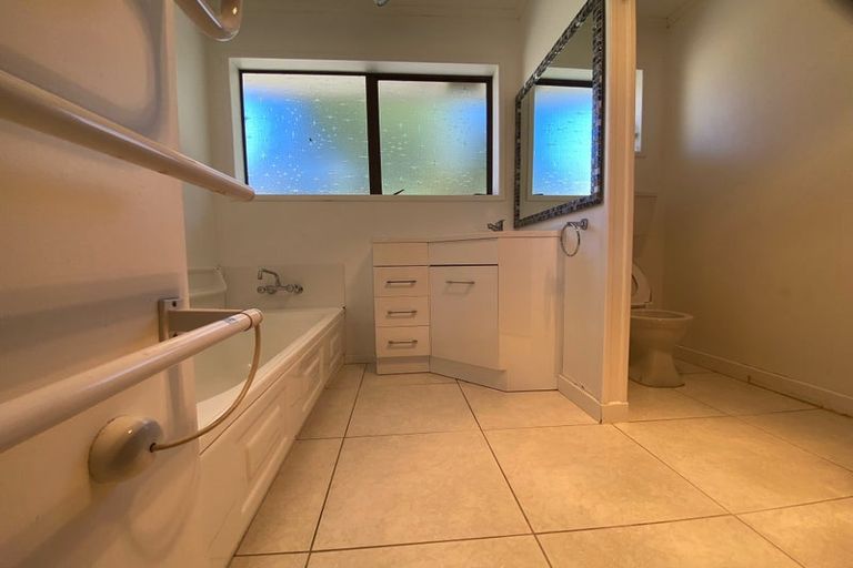 Photo of property in 159 Triangle Road, Massey, Auckland, 0614