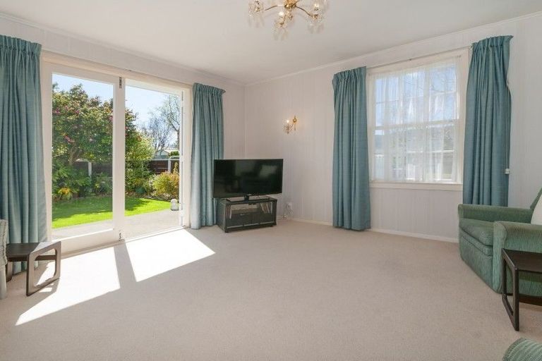 Photo of property in 41 Kebbell Grove, Epuni, Lower Hutt, 5011