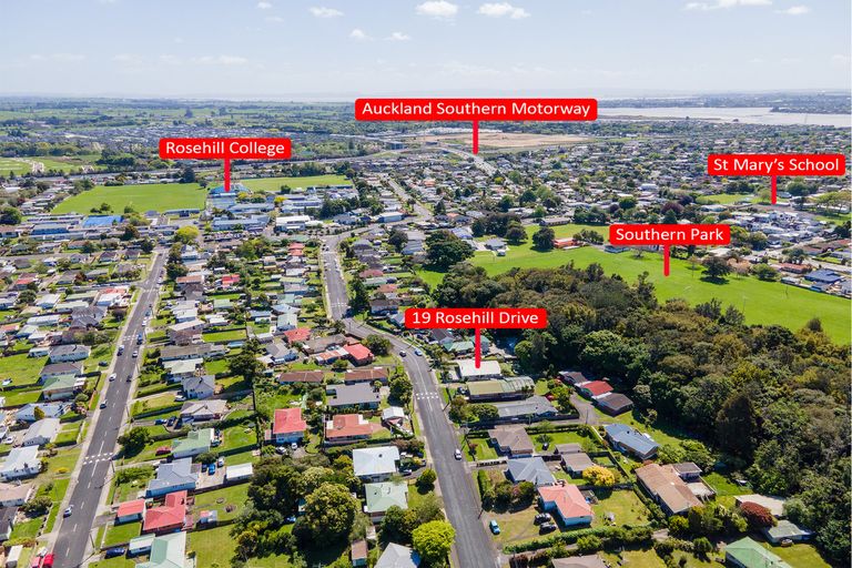 Photo of property in 19 Rosehill Drive, Rosehill, Papakura, 2113