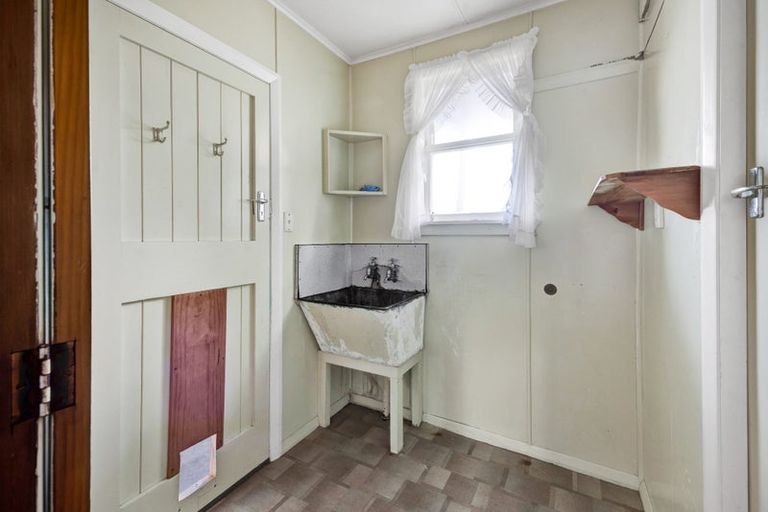 Photo of property in 32 Victoria Street, Patea, 4520