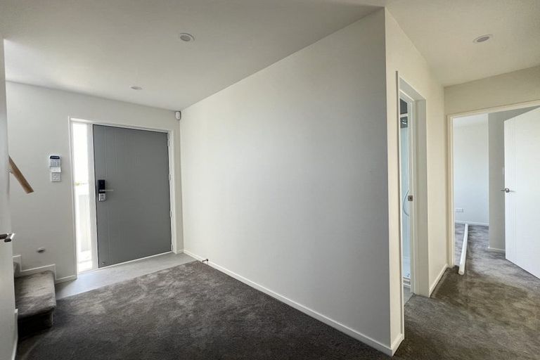 Photo of property in 319a East Coast Road, Mairangi Bay, Auckland, 0630