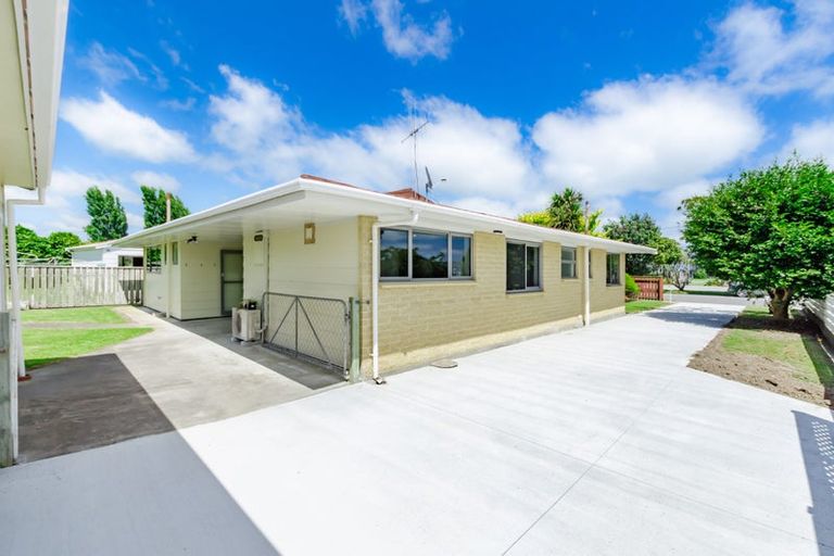 Photo of property in 40 Te Rauparaha Street, Otaki, 5512