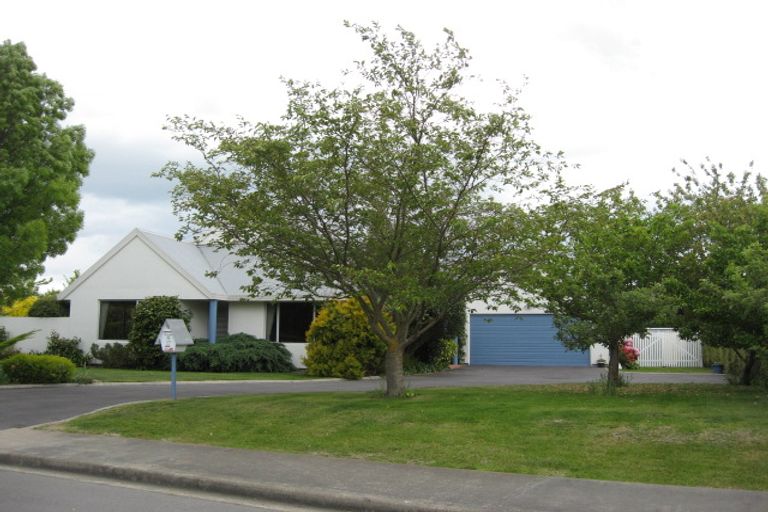 Photo of property in 17 Fairview Briars, Rangiora, 7400