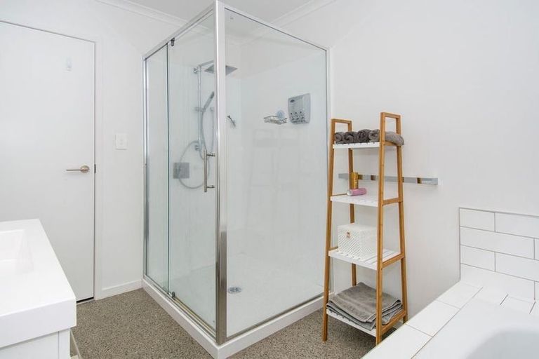 Photo of property in 1321b Papamoa Beach Road, Papamoa Beach, Papamoa, 3118