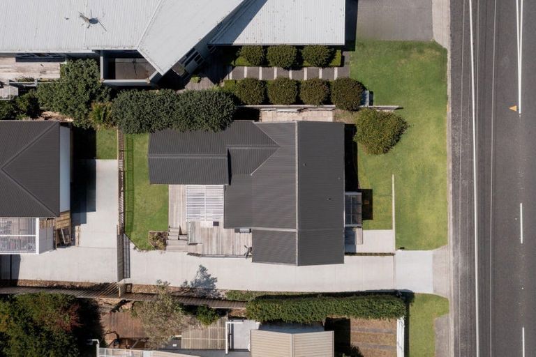 Photo of property in 1291 Papamoa Beach Road, Papamoa Beach, Papamoa, 3118