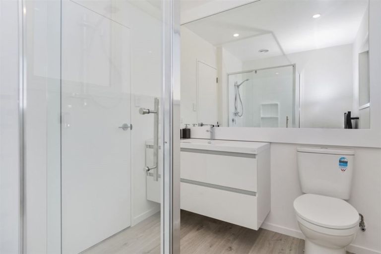 Photo of property in 10 Tudor Place, Mount Maunganui, 3116