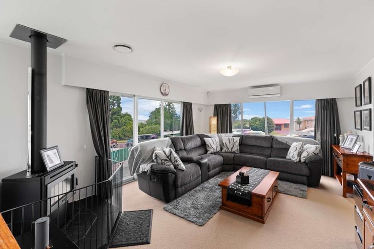 Photo of property in 59 Red Hill Road, Red Hill, Papakura, 2110