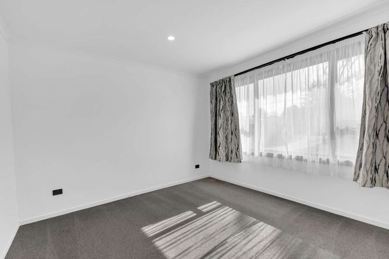 Photo of property in 9 Falstaff Street, Stratford, 4332