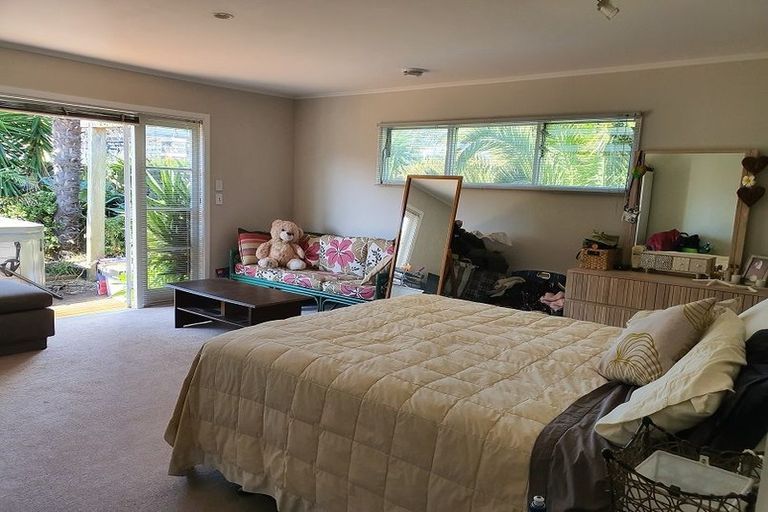 Photo of property in 151 Reeves Road, Pakuranga Heights, Auckland, 2010