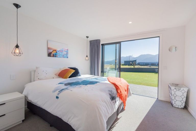 Photo of property in 10 Red Deer Place, Te Anau, 9600