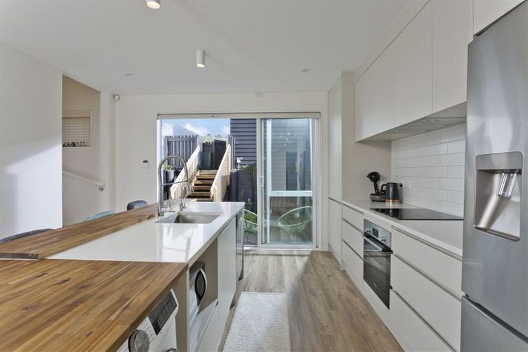 Photo of property in 153 Millwater Parkway, Silverdale, 0932