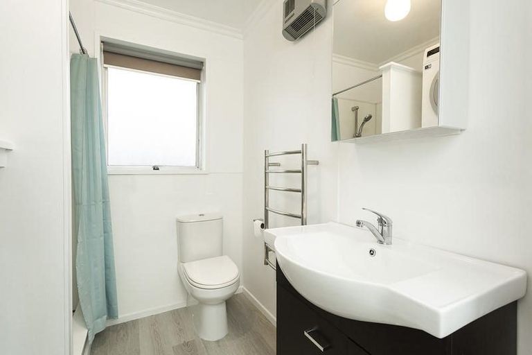 Photo of property in 150b Bay View Road, South Dunedin, Dunedin, 9012